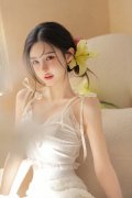 一小我下面4小我舔b